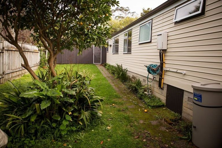 Photo of property in 8 Burma Road, Khandallah, Wellington, 6035