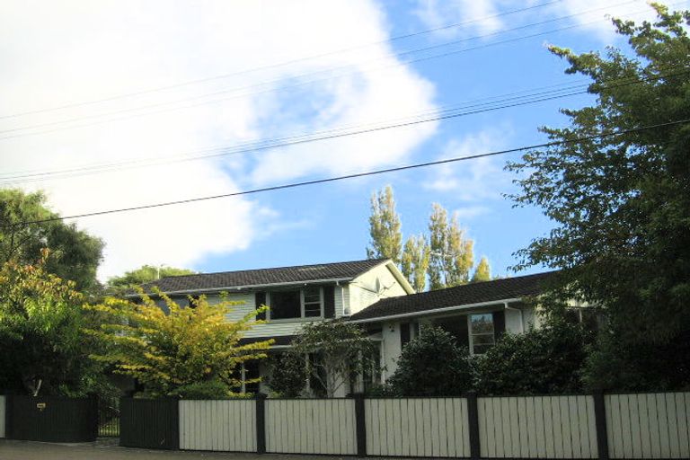 Photo of property in 42 Gloucester Street, Silverstream, Upper Hutt, 5019