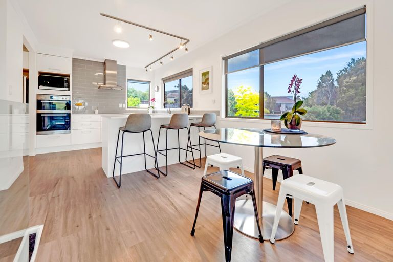 Photo of property in 45 Marendellas Drive, Bucklands Beach, Auckland, 2014