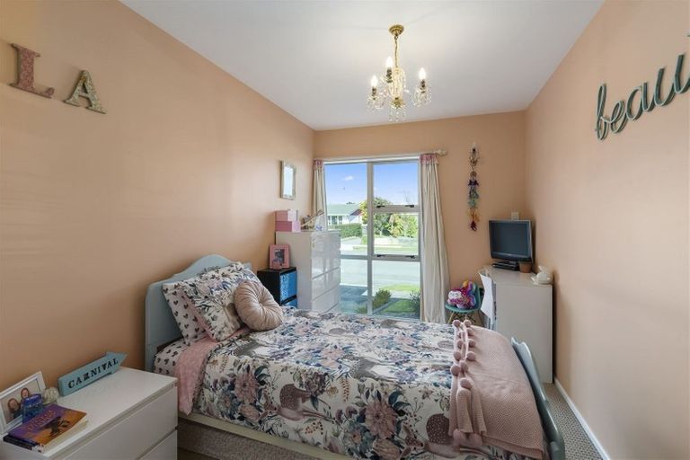 Photo of property in 51 Kennedy Drive, Levin, 5510