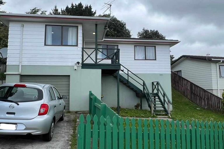 Photo of property in 14 Penguin Grove, Waitangirua, Porirua, 5024