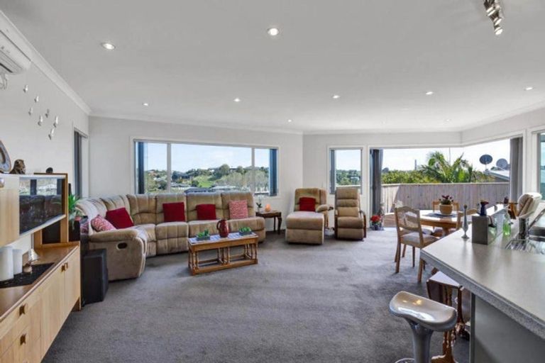 Photo of property in 4a Marchant Place, Westown, New Plymouth, 4310