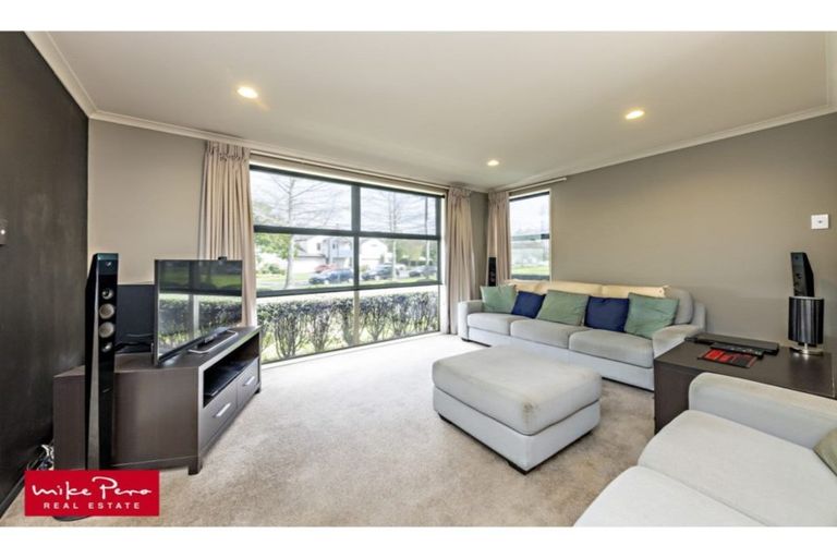 Photo of property in 47 Bruce Pulman Drive, Takanini, 2112