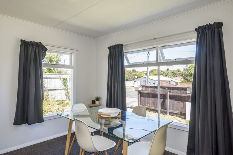 Photo of property in 5a Titoki Road, Raumati Beach, Paraparaumu, 5032