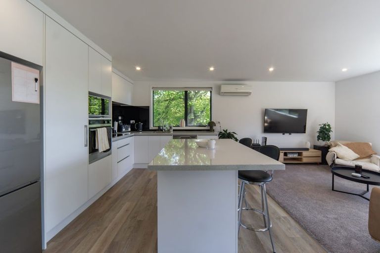 Photo of property in 27 Puketaha Road, Swanson, Auckland, 0816