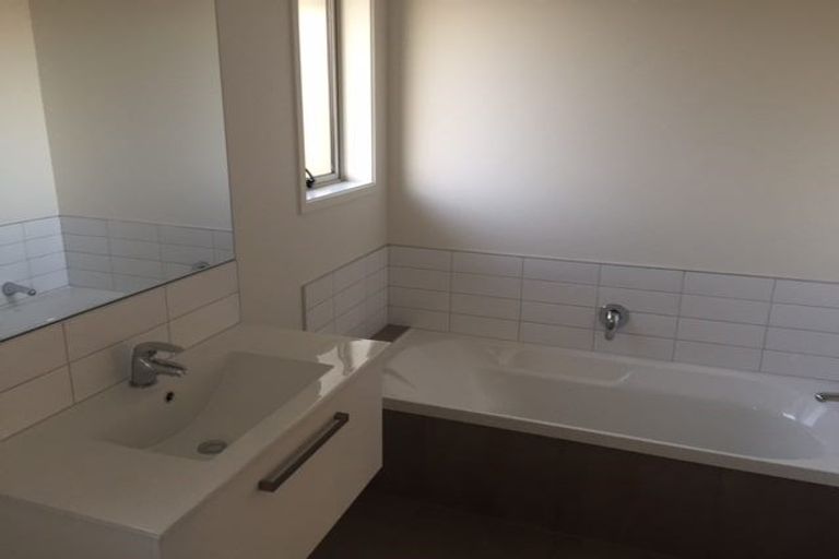 Photo of property in 8 Saddlers Way, Papamoa, 3118