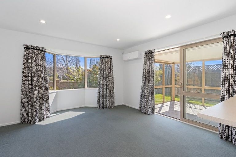 Photo of property in 46 Glasnevin Drive, Casebrook, Christchurch, 8051