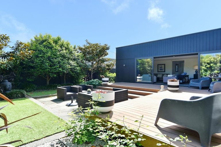 Photo of property in 102 Hills Road, Edgeware, Christchurch, 8013