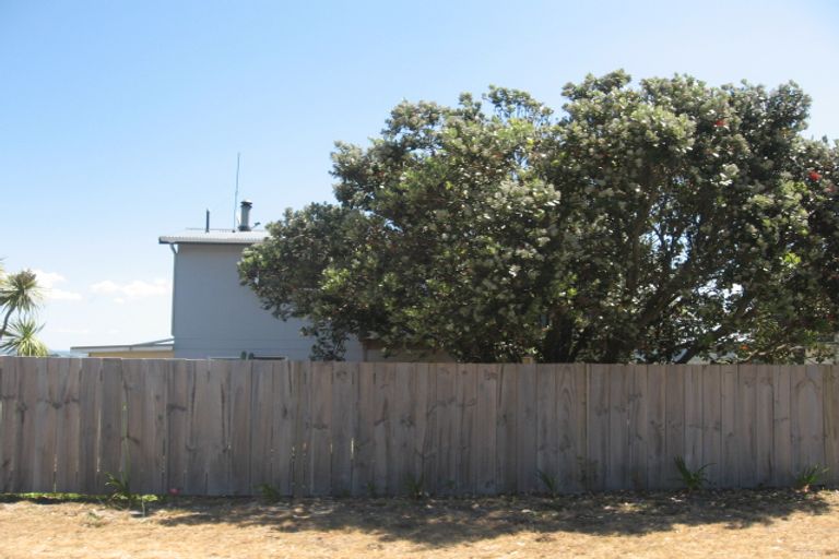 Photo of property in 642 Pukehina Parade, Pukehina, 3189