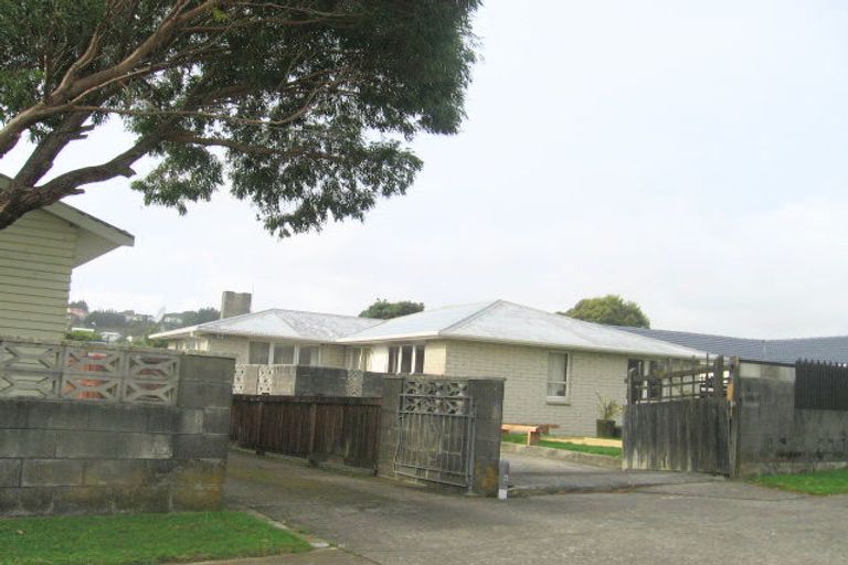 Photo of property in 8 Stipulate Place, Ascot Park, Porirua, 5024