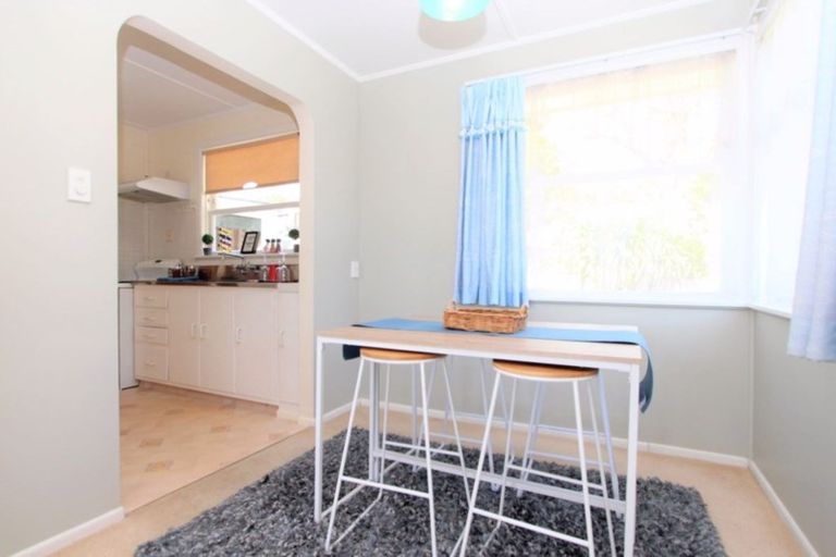 Photo of property in 81 Beazley Avenue, Paparangi, Wellington, 6037