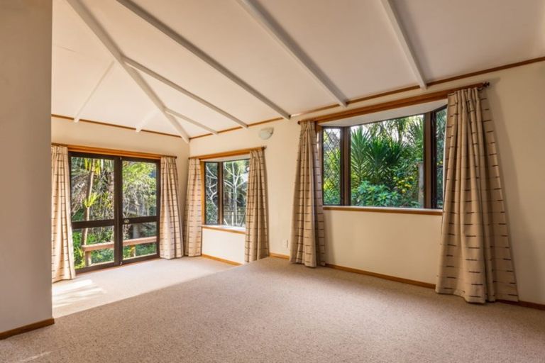 Photo of property in 72a Beach Road, Mellons Bay, Auckland, 2014