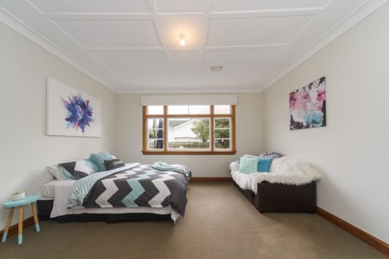 Photo of property in 73 Rangitane Street, Palmerston North, 4414