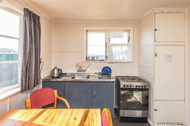 Photo of property in 38 Matipo Street, Castlecliff, Whanganui, 4501