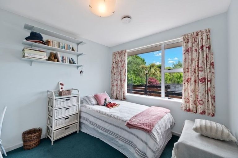 Photo of property in 9 Burnbrae Street, Saint Martins, Christchurch, 8022