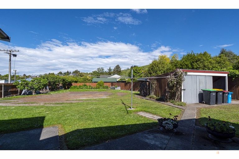 Photo of property in 26 Jollie Street, Geraldine, 7930