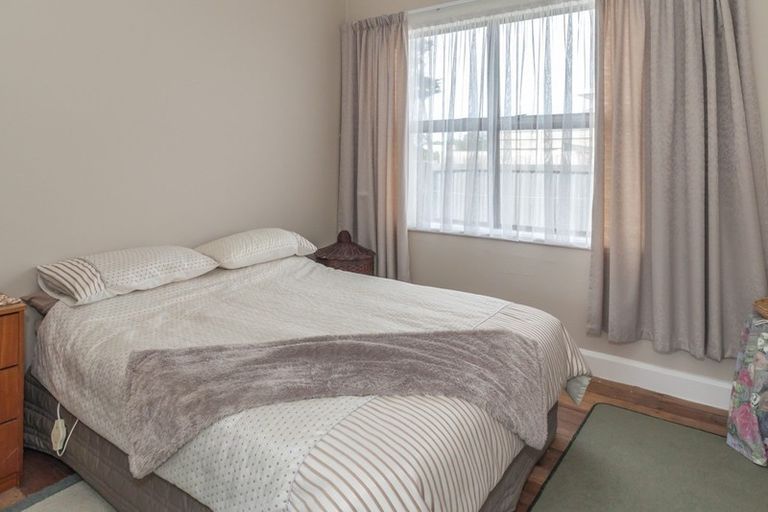 Photo of property in 11a Rangitane Street, Himatangi Beach, Foxton, 4891