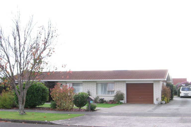 Photo of property in 6a Andrew Street, Waikanae, 5036