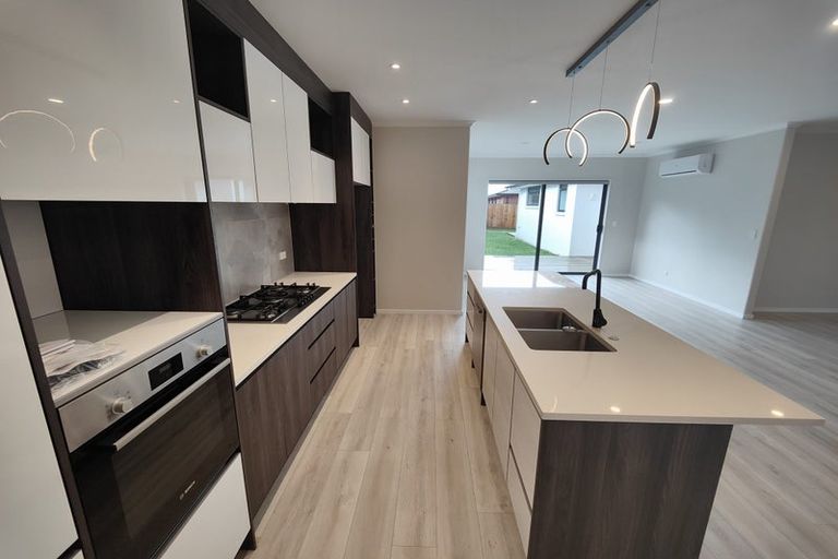 Photo of property in 11 Waireka Road, Rototuna North, Hamilton, 3210