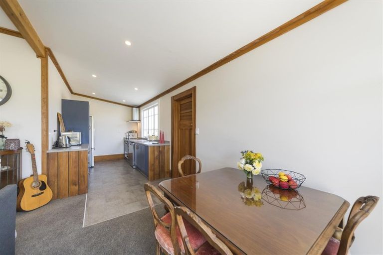Photo of property in 628 Parewanui Road, Bulls, 4894