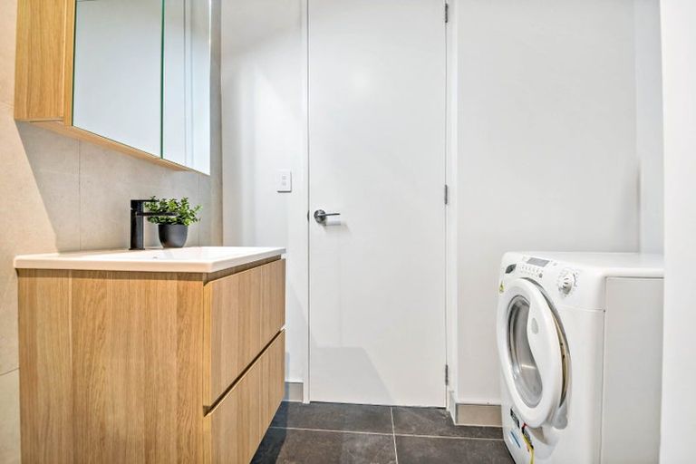 Photo of property in 1004/1 Buscomb Avenue, Henderson, Auckland, 0610