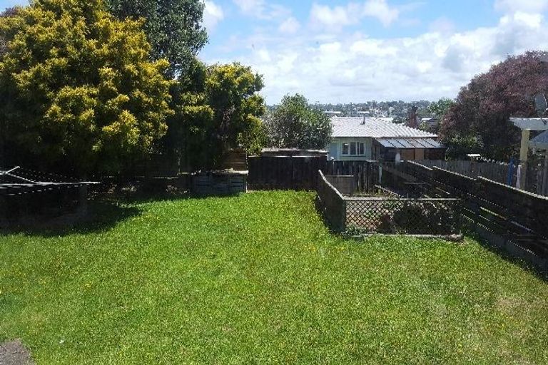 Photo of property in 112 Forrest Hill Road, Forrest Hill, Auckland, 0620