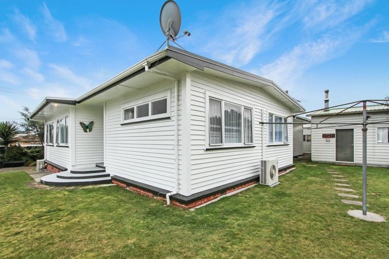 Photo of property in 26 Russell Road, Fairy Springs, Rotorua, 3015