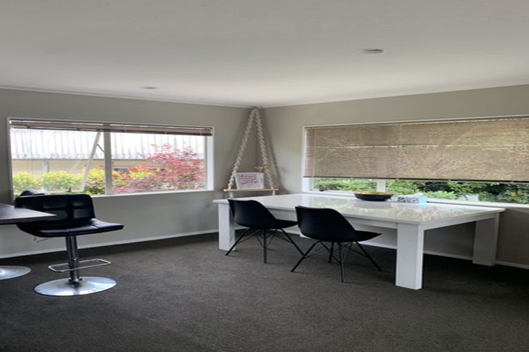 Photo of property in 11a Greta Place, Stanmore Bay, Whangaparaoa, 0932