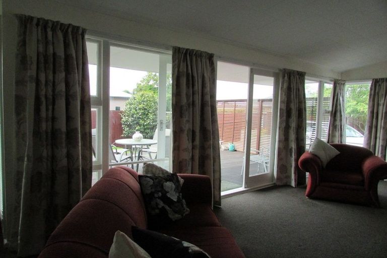 Photo of property in 39 Compton Street, Woolston, Christchurch, 8062