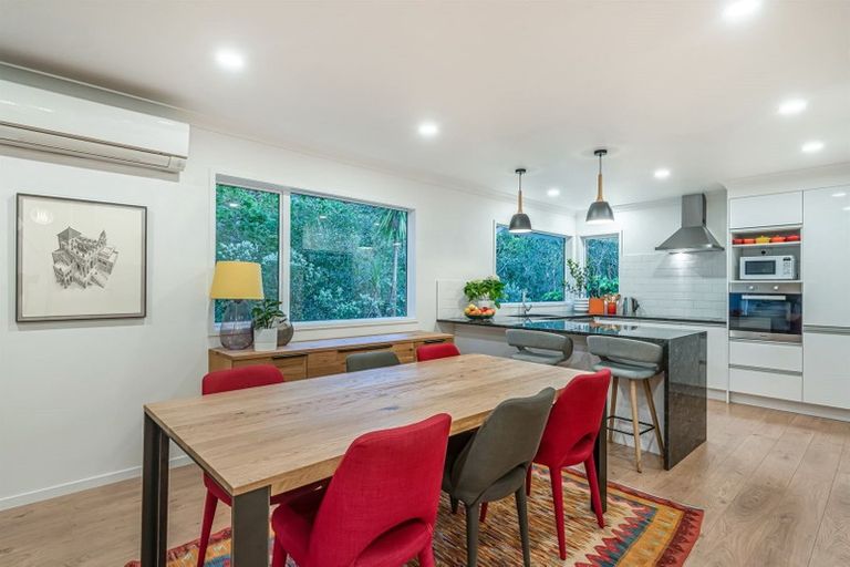 Photo of property in 55 Tui Glen Road, Birkenhead, Auckland, 0626