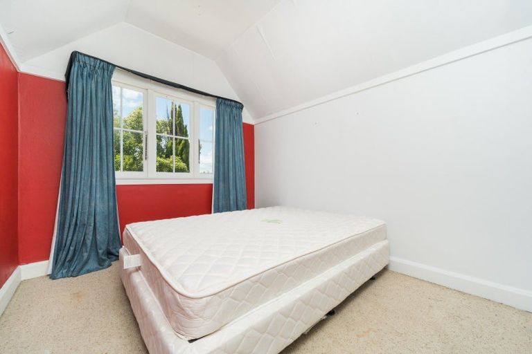 Photo of property in 4 Russell Street, Palmerston North, 4414