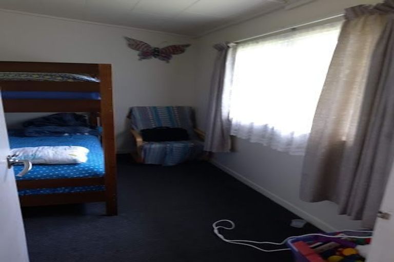 Photo of property in 37c Paramu Avenue, Birkdale, Auckland, 0626
