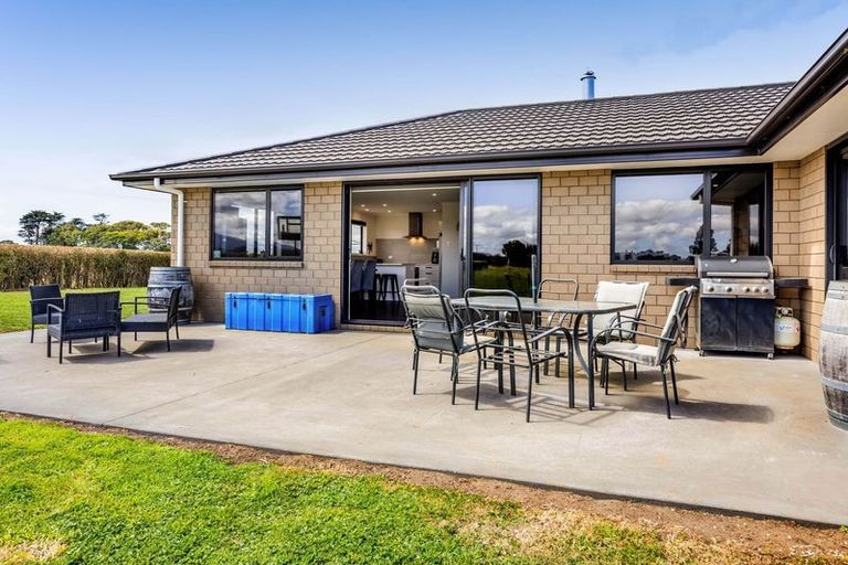 Photo of property in 657 Eltham Road, Mangatoki, Stratford, 4391