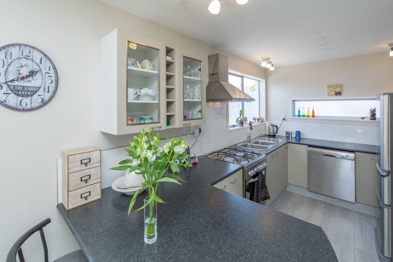 Photo of property in 1/14a Kruse Place, Redwood, Christchurch, 8051