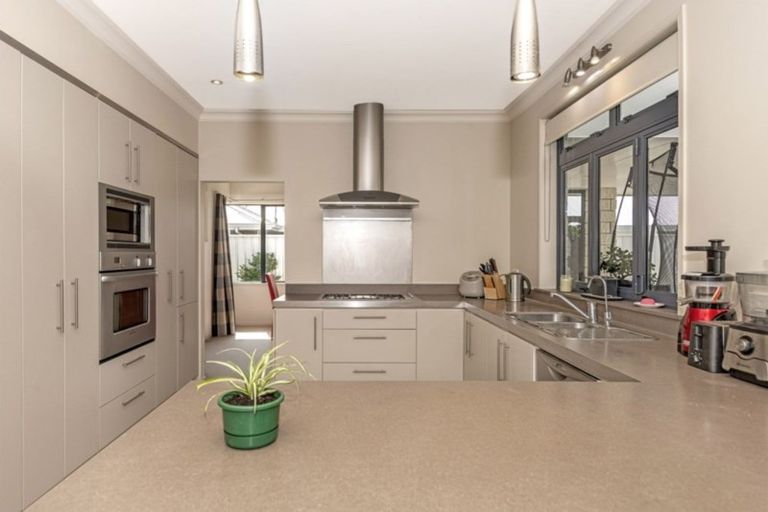 Photo of property in 21 Margaret Place, Lytton West, Gisborne, 4010