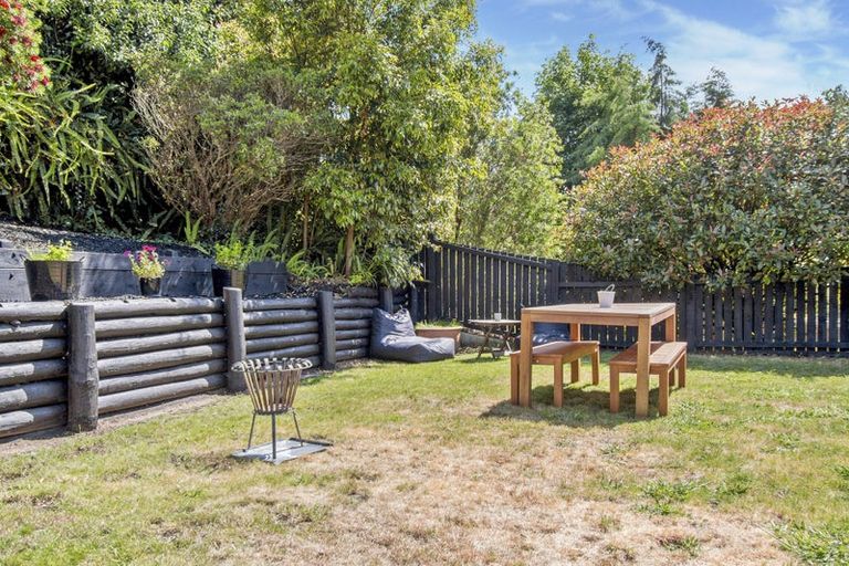 Photo of property in 7 Elmira Place, Browns Bay, Auckland, 0630