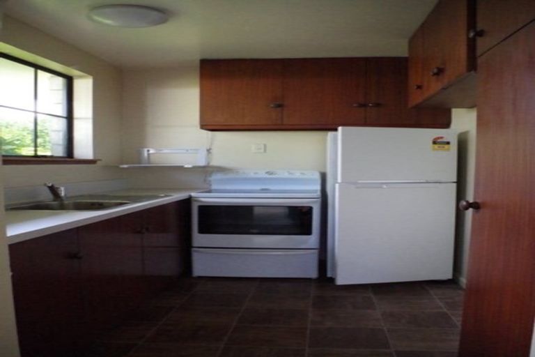 Photo of property in 2/14 Resolution Place, Bryndwr, Christchurch, 8053