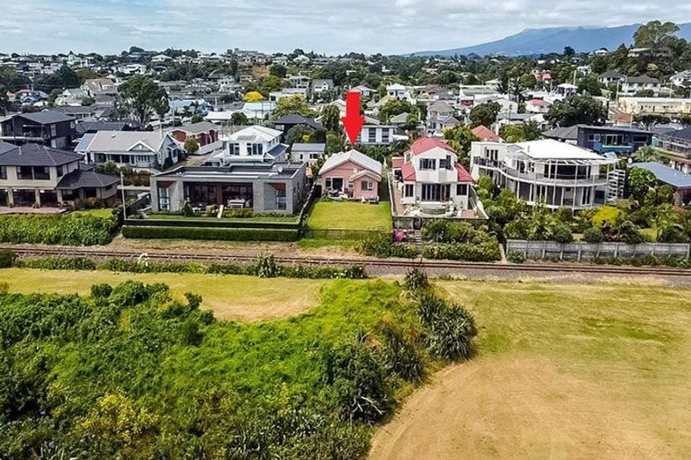 Photo of property in 44b Whiteley Street, Moturoa, New Plymouth, 4310