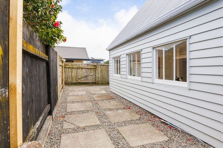 Photo of property in 37 Monrad Street, Highbury, Palmerston North, 4412