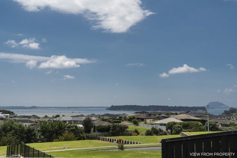 Photo of property in 31 Ridge Drive, Omokoroa, 3114