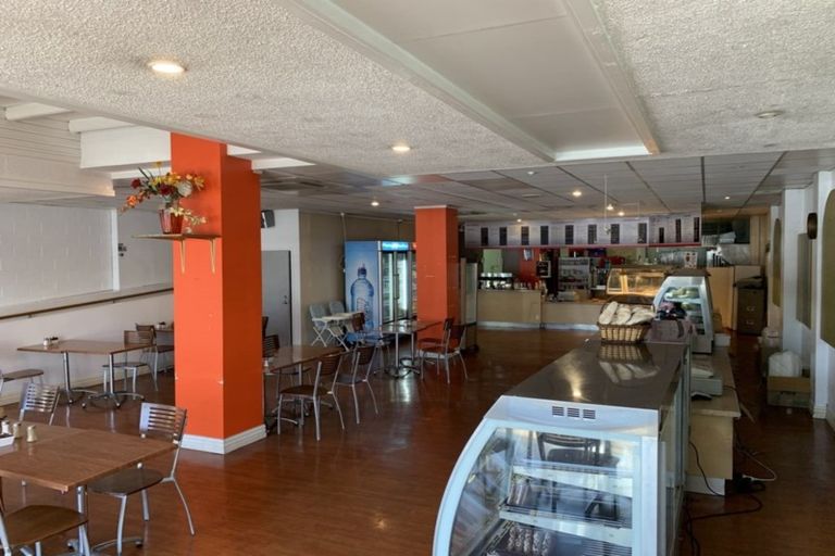 Photo of property in 4/11 Johnsonville Road, Johnsonville, Wellington, 6037