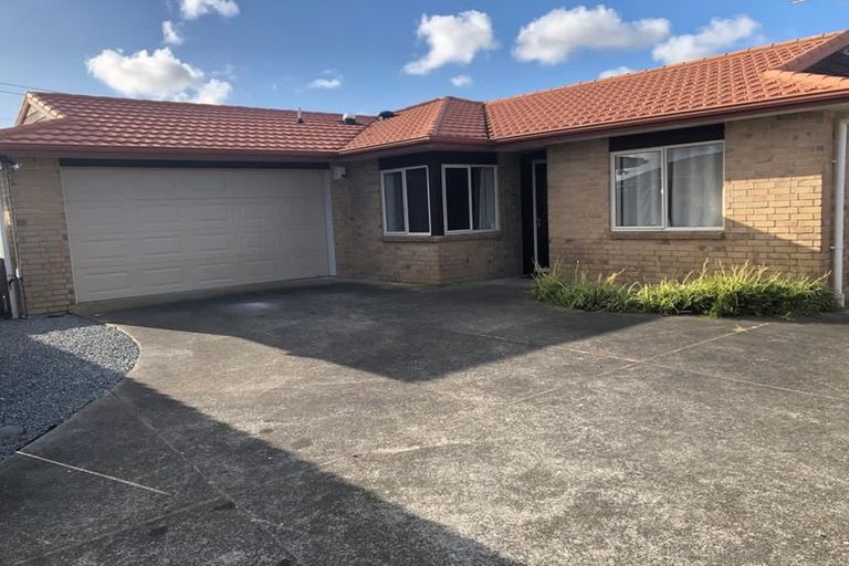 Photo of property in 15 Matilda Place, Weymouth, Auckland, 2103