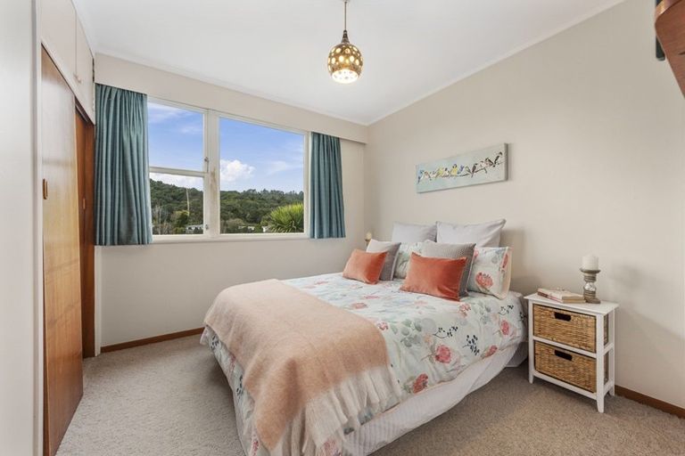 Photo of property in 11 Ecclesfield Grove, Silverstream, Upper Hutt, 5019