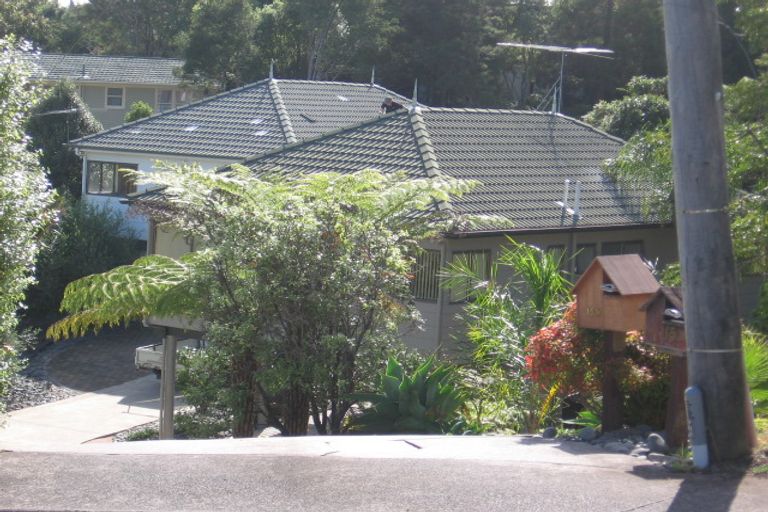 Photo of property in 2/15 Paris Place, Birkenhead, Auckland, 0626