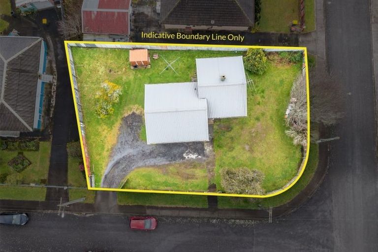 Photo of property in 1 Parker Crescent, Otara, Auckland, 2023
