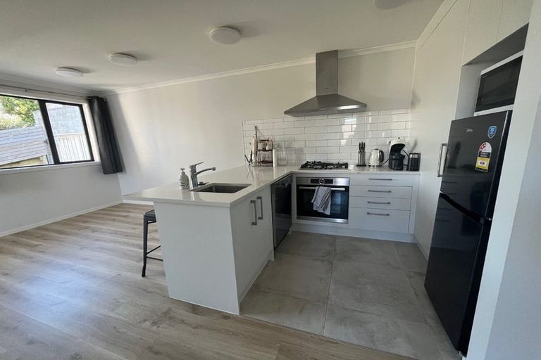 Photo of property in 3 Weka Close, Red Beach, 0932