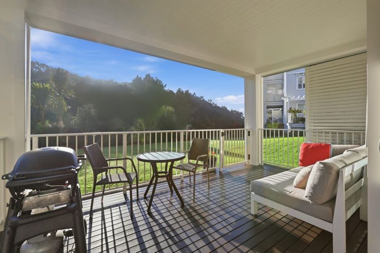 Photo of property in 122 Eaves Bush Parade, Orewa, 0931
