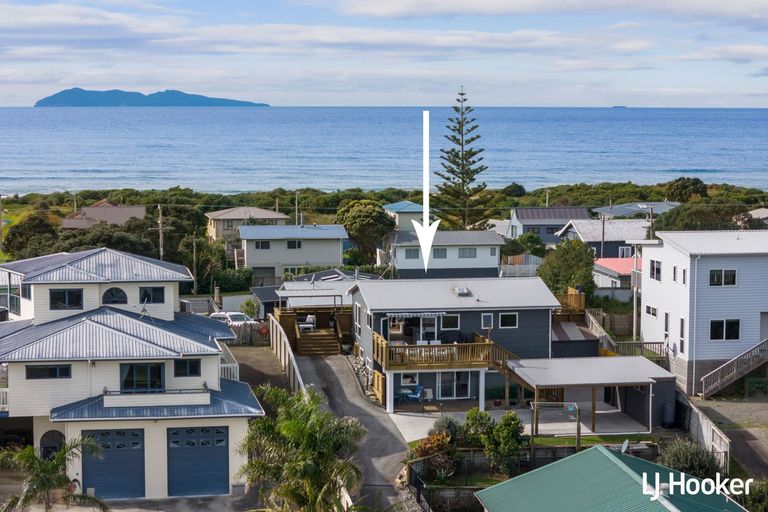 Photo of property in 5 Hanlen Avenue, Waihi Beach, 3611