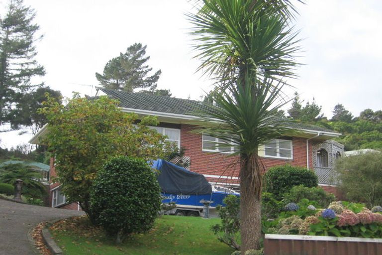 Photo of property in 41 Moores Valley Road, Wainuiomata, Lower Hutt, 5014