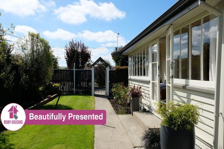 Photo of property in 49 Sawyers Arms Road, Northcote, Christchurch, 8052